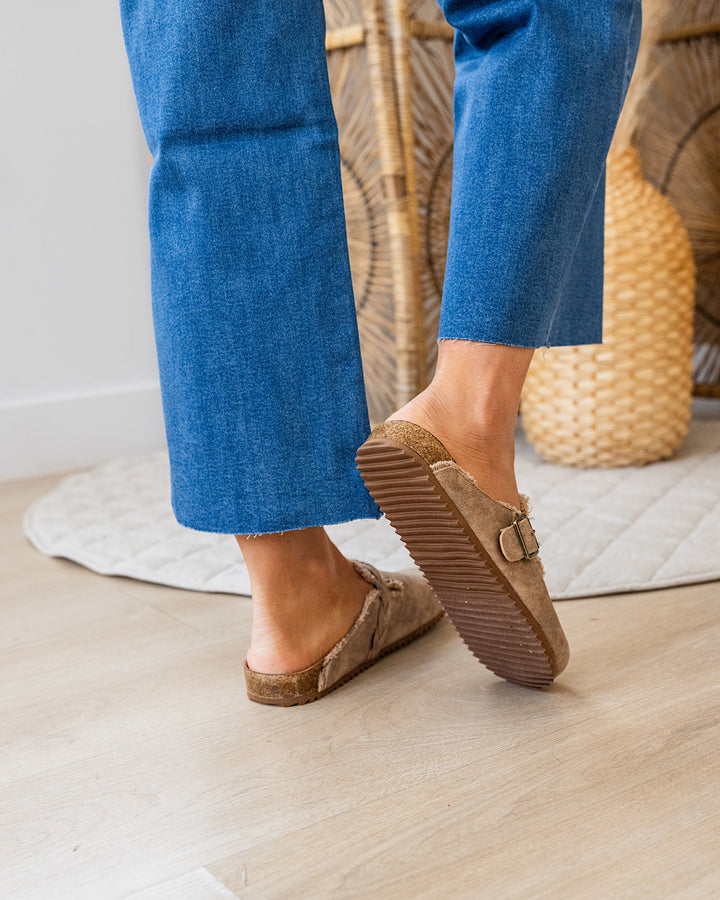 Very G Iris Slides - Beige SALE Very G