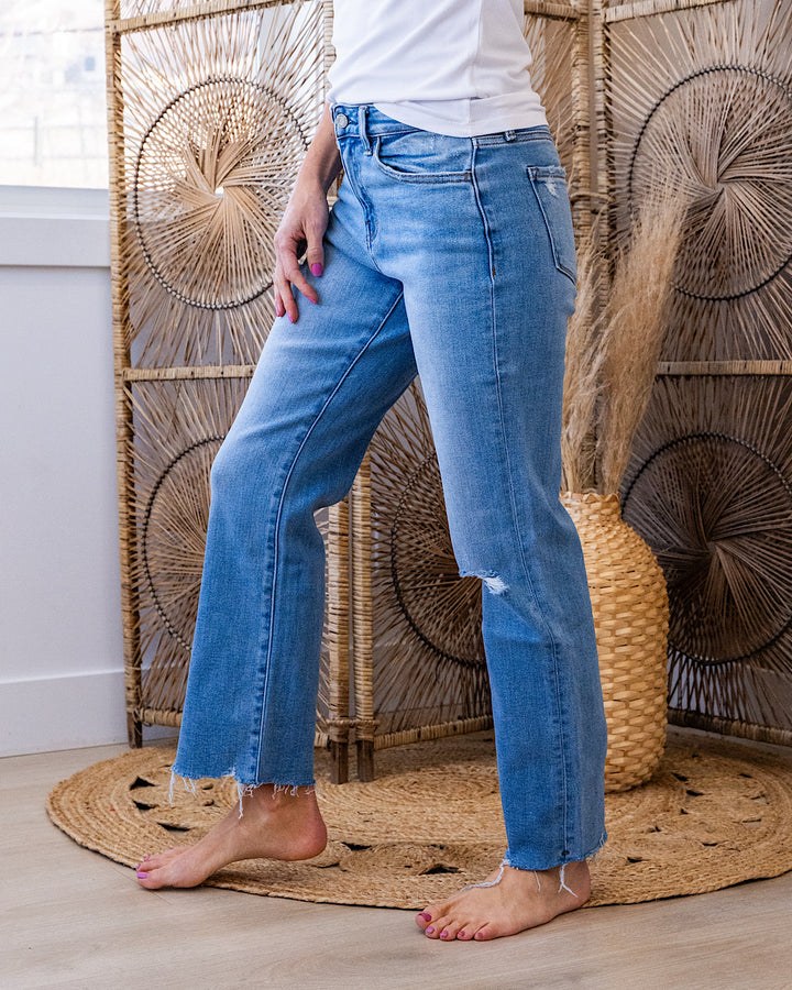 Vervet Raya Fray Hem Straight Jeans Vervet