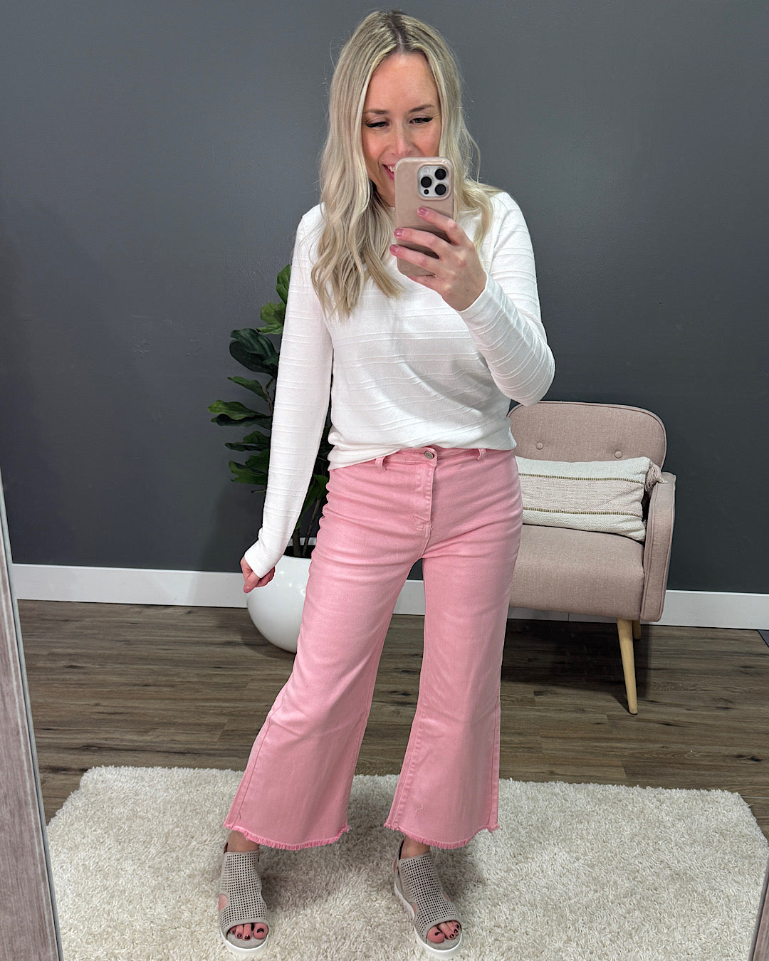 Mae Wide Leg Cropped Jeans - Pink Zenana