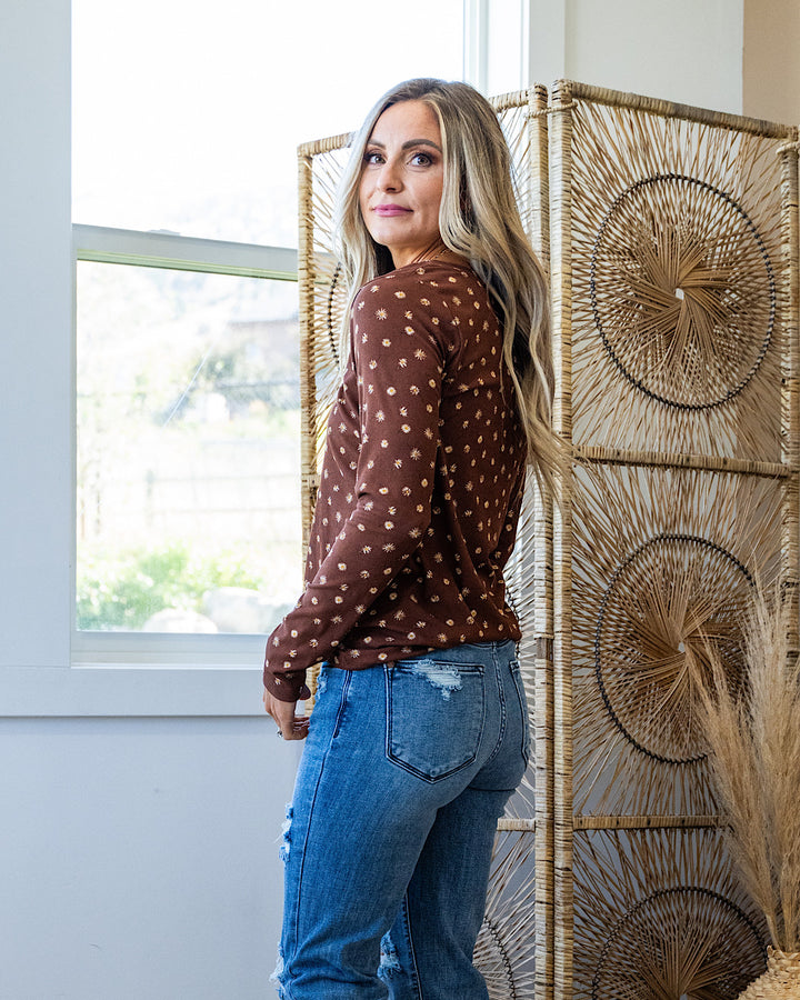 Saylor Ribbed Floral V Neck Top - Brown FINAL SALE PS Kate