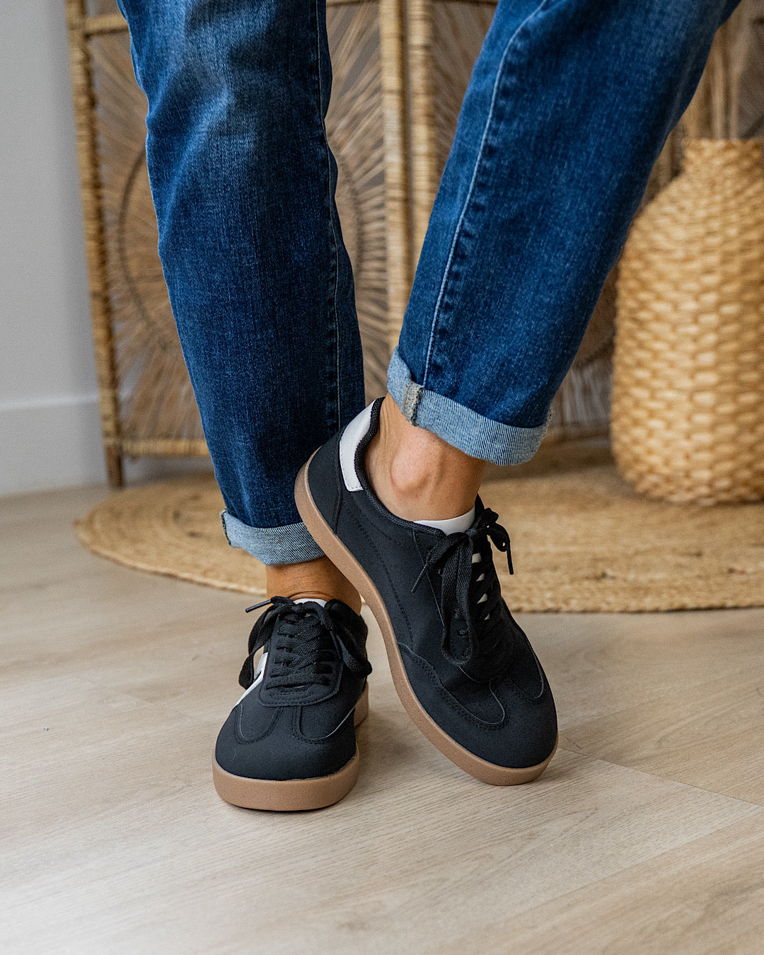 Very G Retro Sneakers - Black Very G