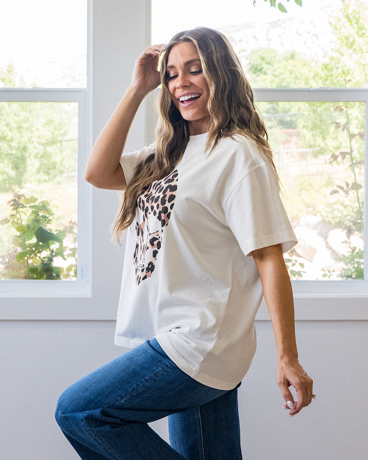 NEW! Ampersand Ave Purr-fectly Spooky Boyfriend Tee Ampersand Ave