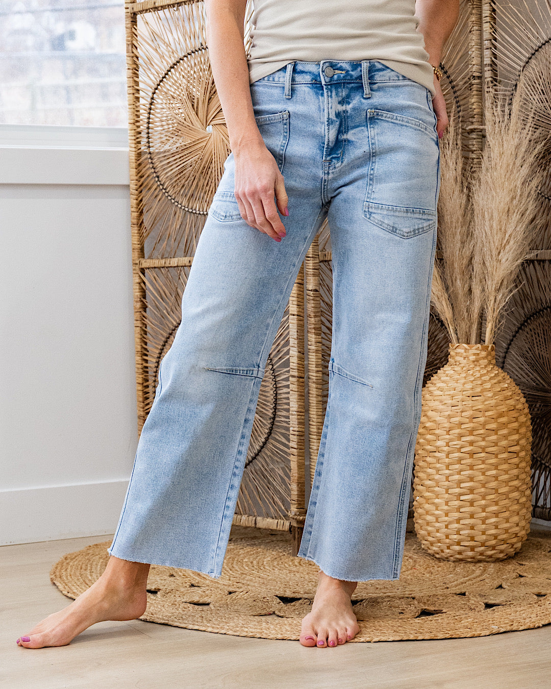 Vervet Lettie Light Acid Wash Barrel Jeans Vervet