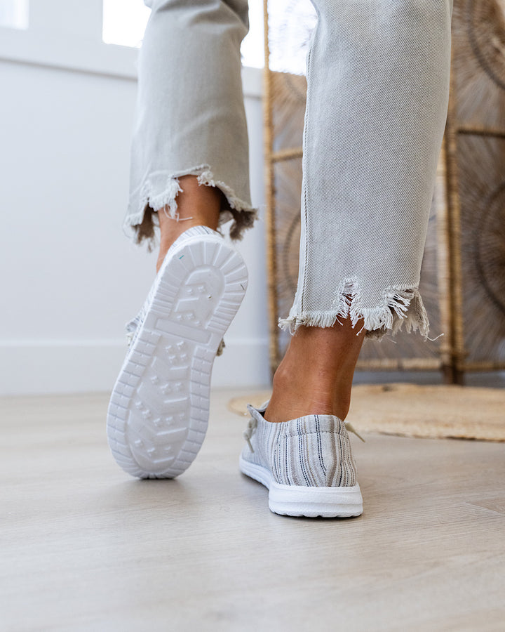 Gypsy Jazz Solona 2 Slip On Sneakers - Beige FINAL SALE Very G