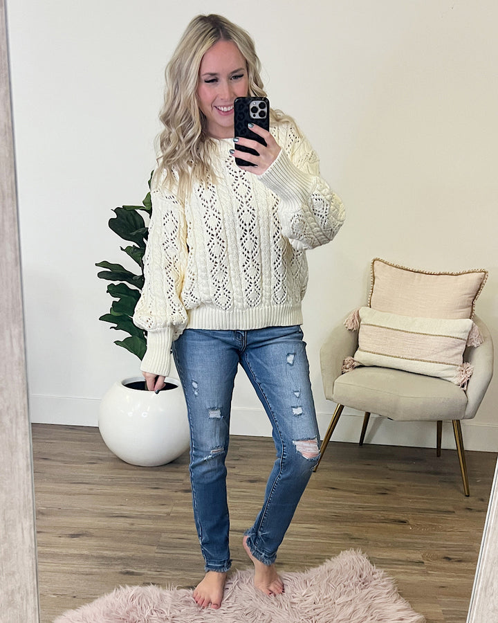 DOORBUSTER! Cream Cable Open Knit Sweater Ces Femme