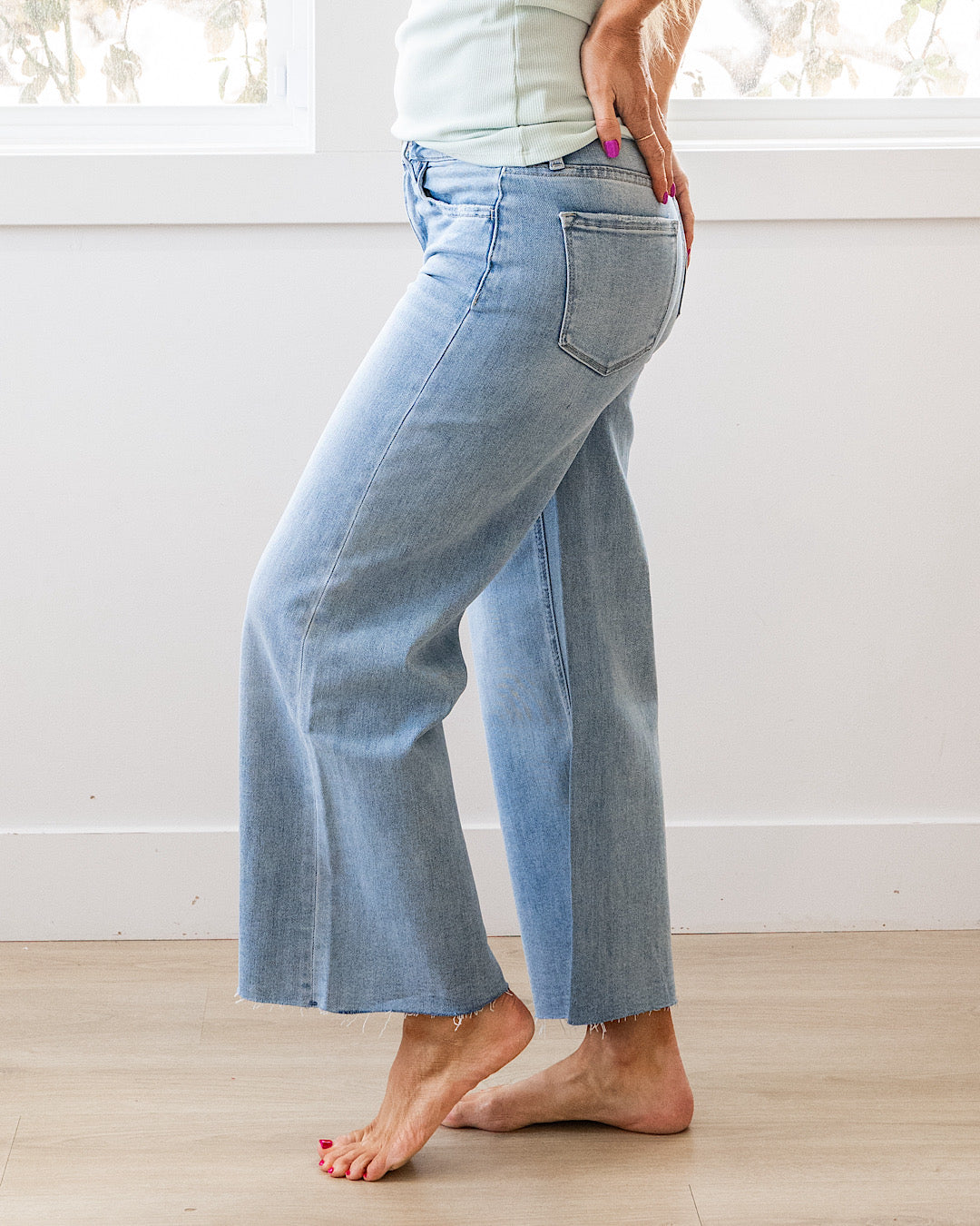 NEW! Vervet Tiff Wide Leg Jeans Vervet