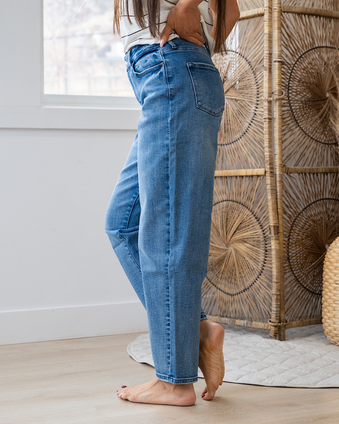 KanCan Riley Non Distressed Barrel Jeans KanCan