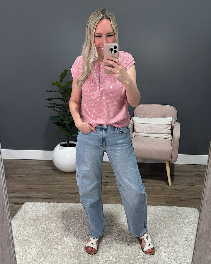 KanCan Kinley Non Distressed Barrel Jeans KanCan