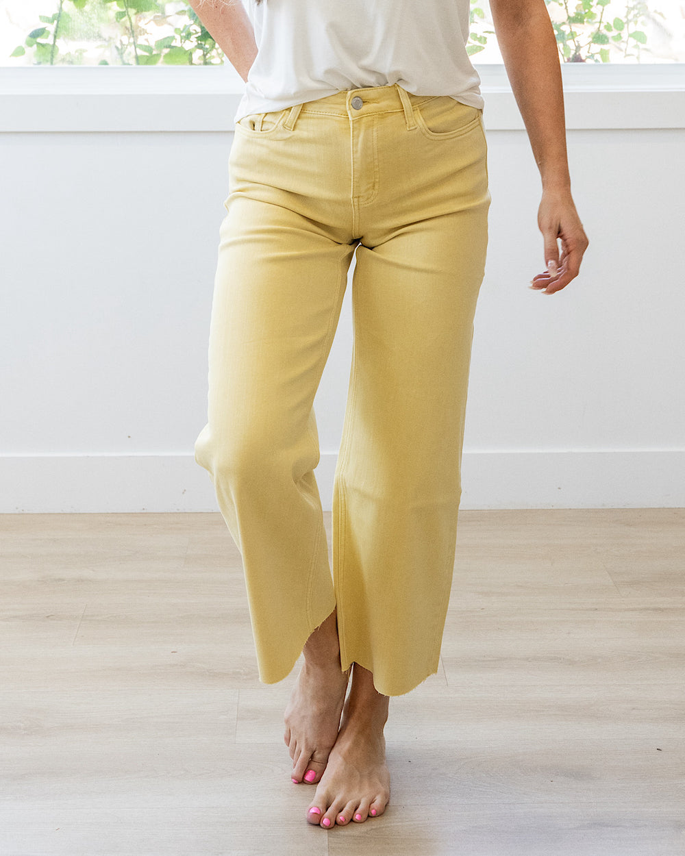 NEW! Vervet Skye Wide Leg Non Distressed Crop Jeans - Baby Yellow Vervet