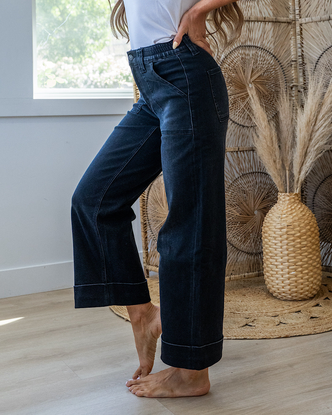 NEW! Vervet Maggie Roll Hem Elastic Waist Wide Leg Jeans - Black Vervet