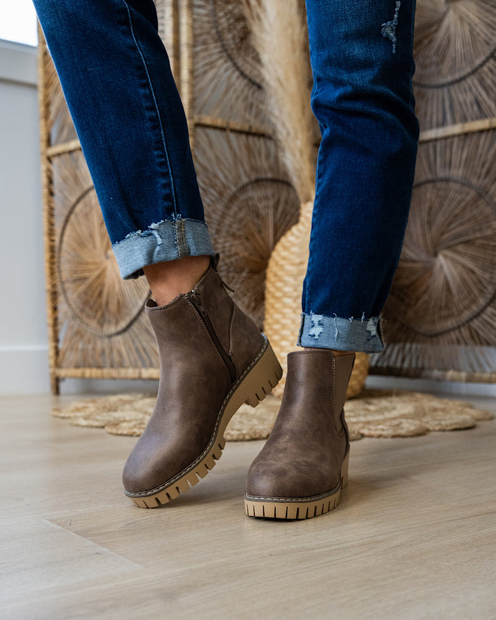 Very G Pasadena Boots - Taupe FINAL SALE Very G