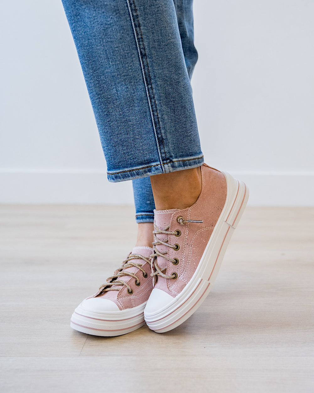 Very G Aman Suede Sneakers - Blush Very G