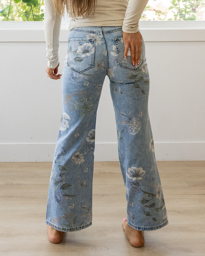 NEW! Vervet Kyla Vintage Floral Flare Jeans Vervet