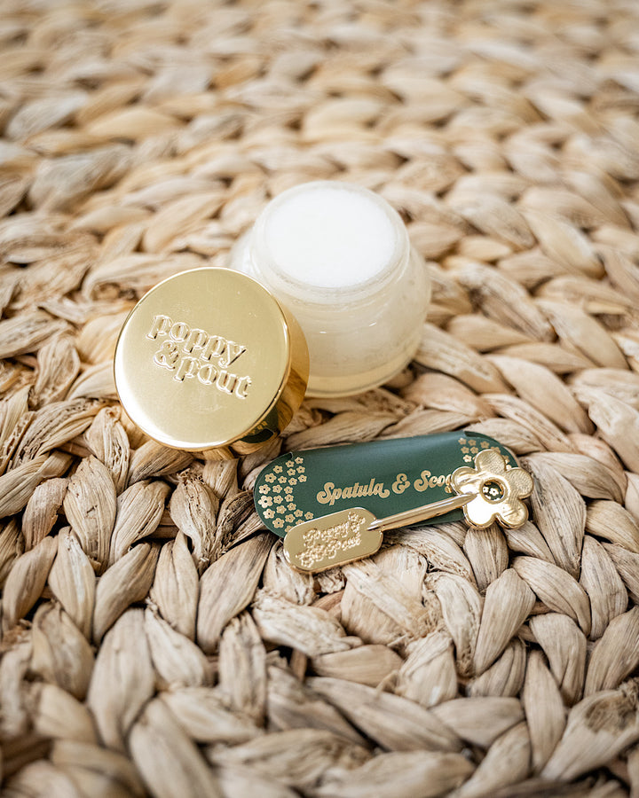 Poppy & Pout Gold Daisy Spatula & Scoop Poppy & Pout