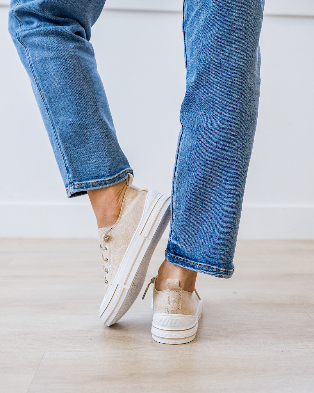Very G Aman Suede Sneakers - Nude Very G