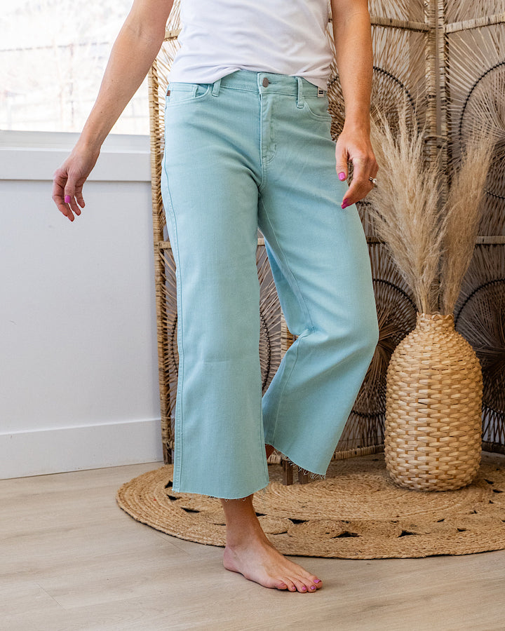 Judy Blue Mila Non Distressed Wide Leg Jeans - Light Blue Sky Judy Blue