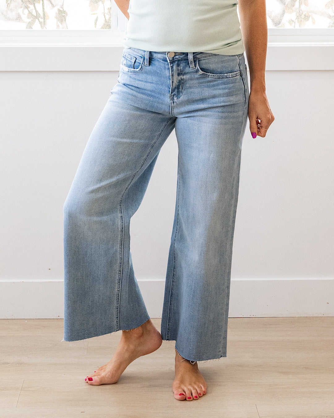 NEW! Vervet Tiff Wide Leg Jeans Vervet