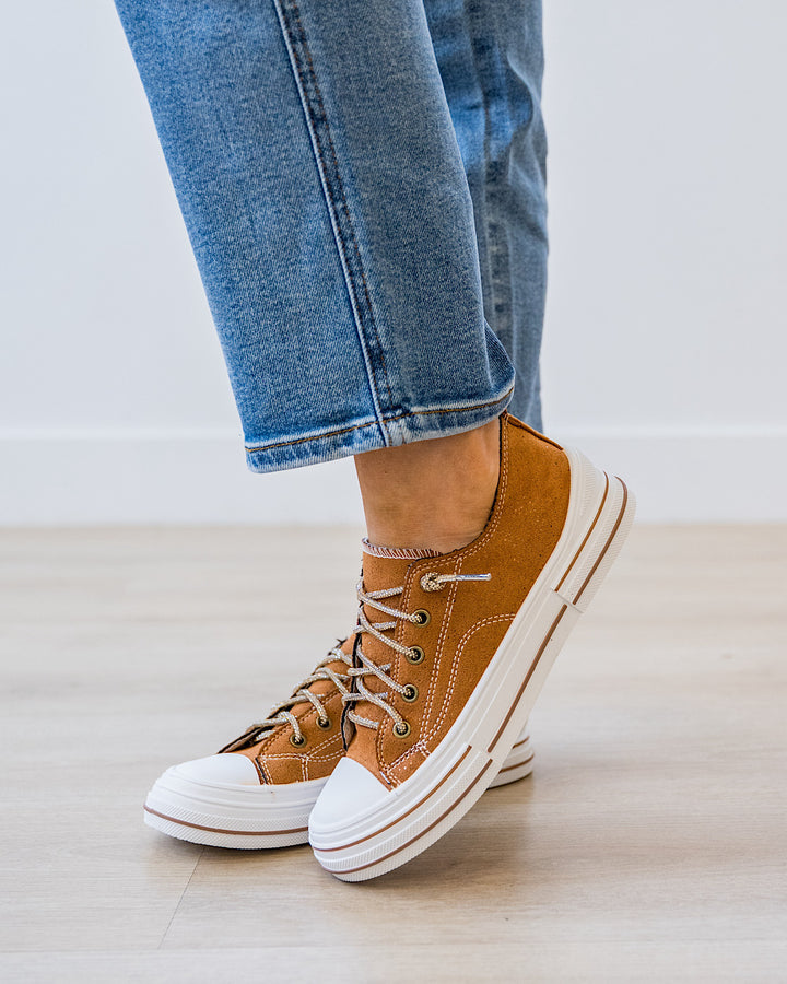 NEW! Very G Aman Suede Sneakers - Tan Very G