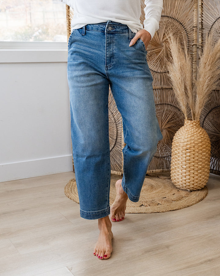 KanCan Kim Tapered Leg Jeans KanCan