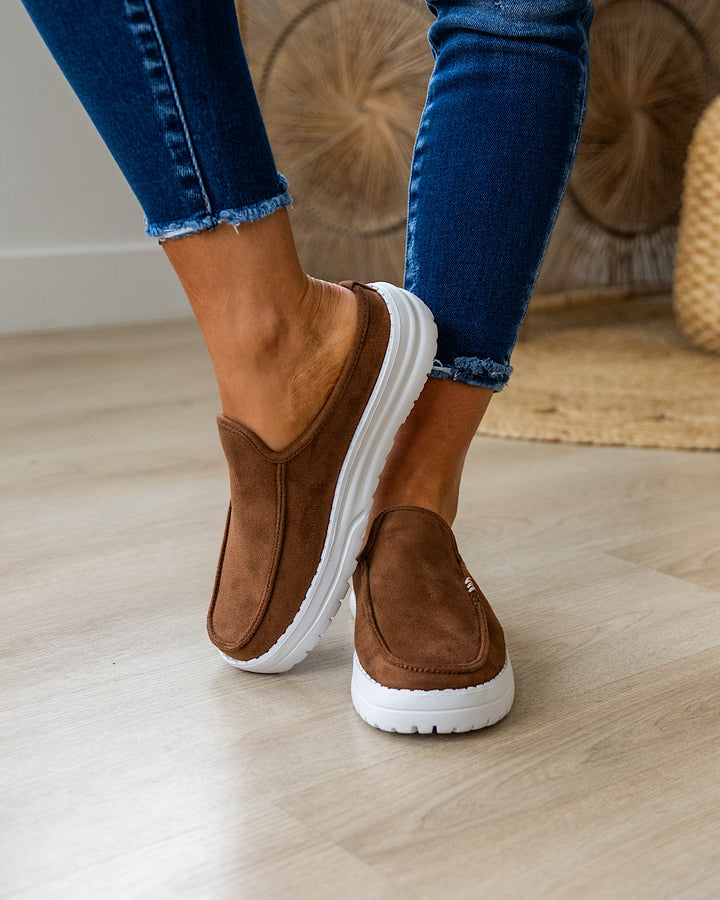 Very G Brisas Slip On Sneakers - Tan Very G