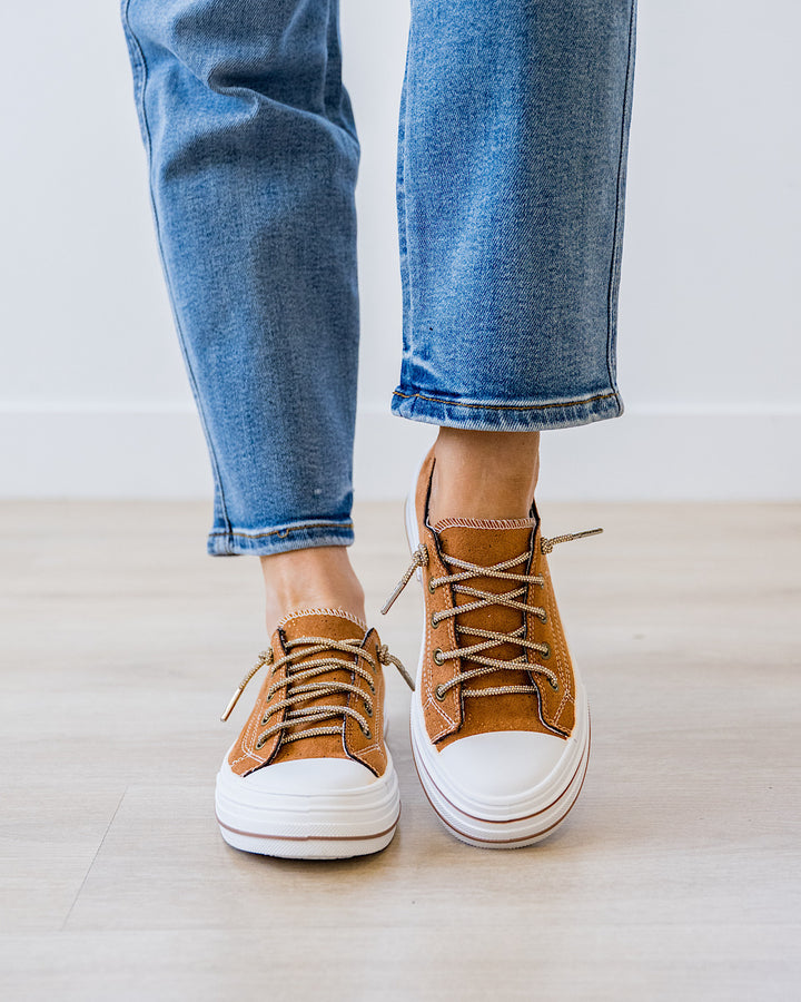 NEW! Very G Aman Suede Sneakers - Tan Very G