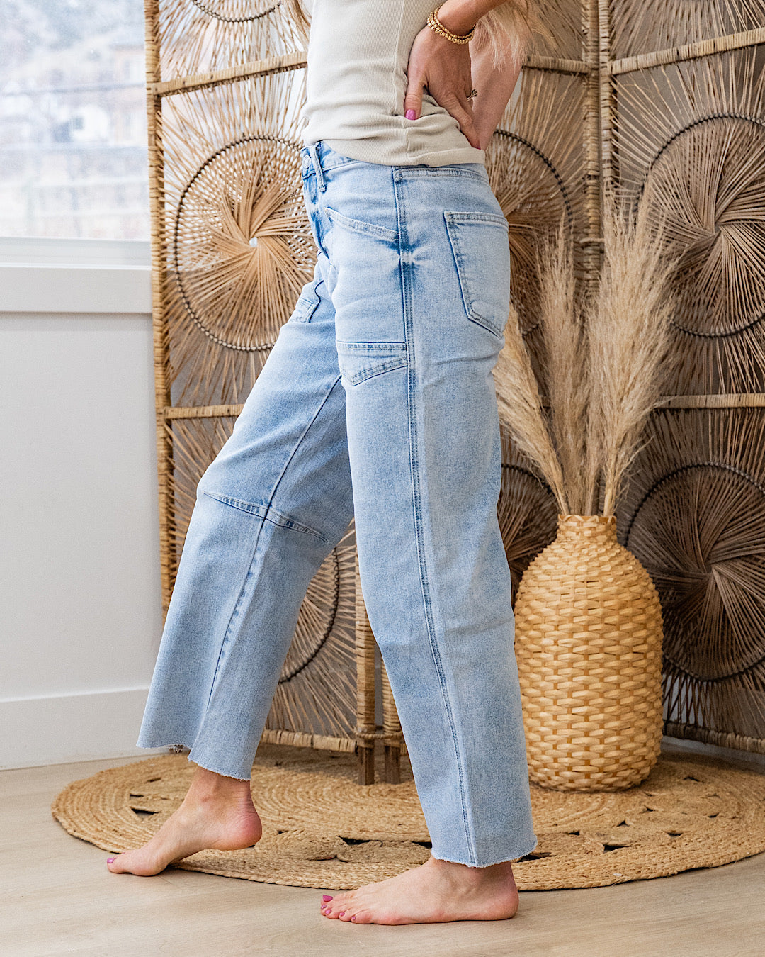 Vervet Lettie Light Acid Wash Barrel Jeans Vervet