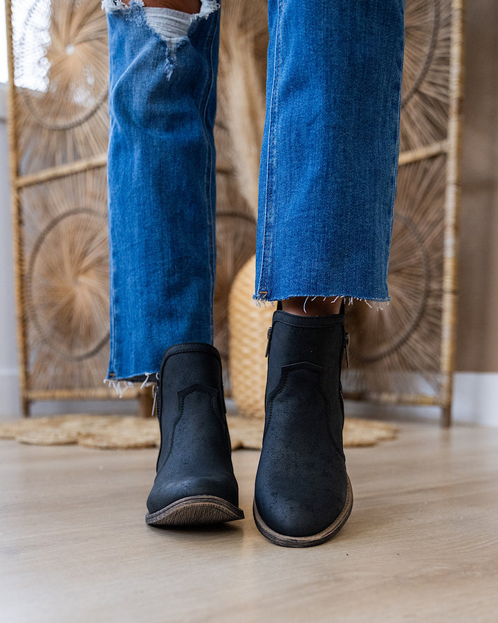 Very G Evie Boots - Black FINAL SALE Very G