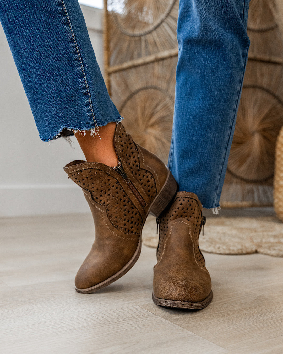 Very G Leah 2 Boots -Tan Very G