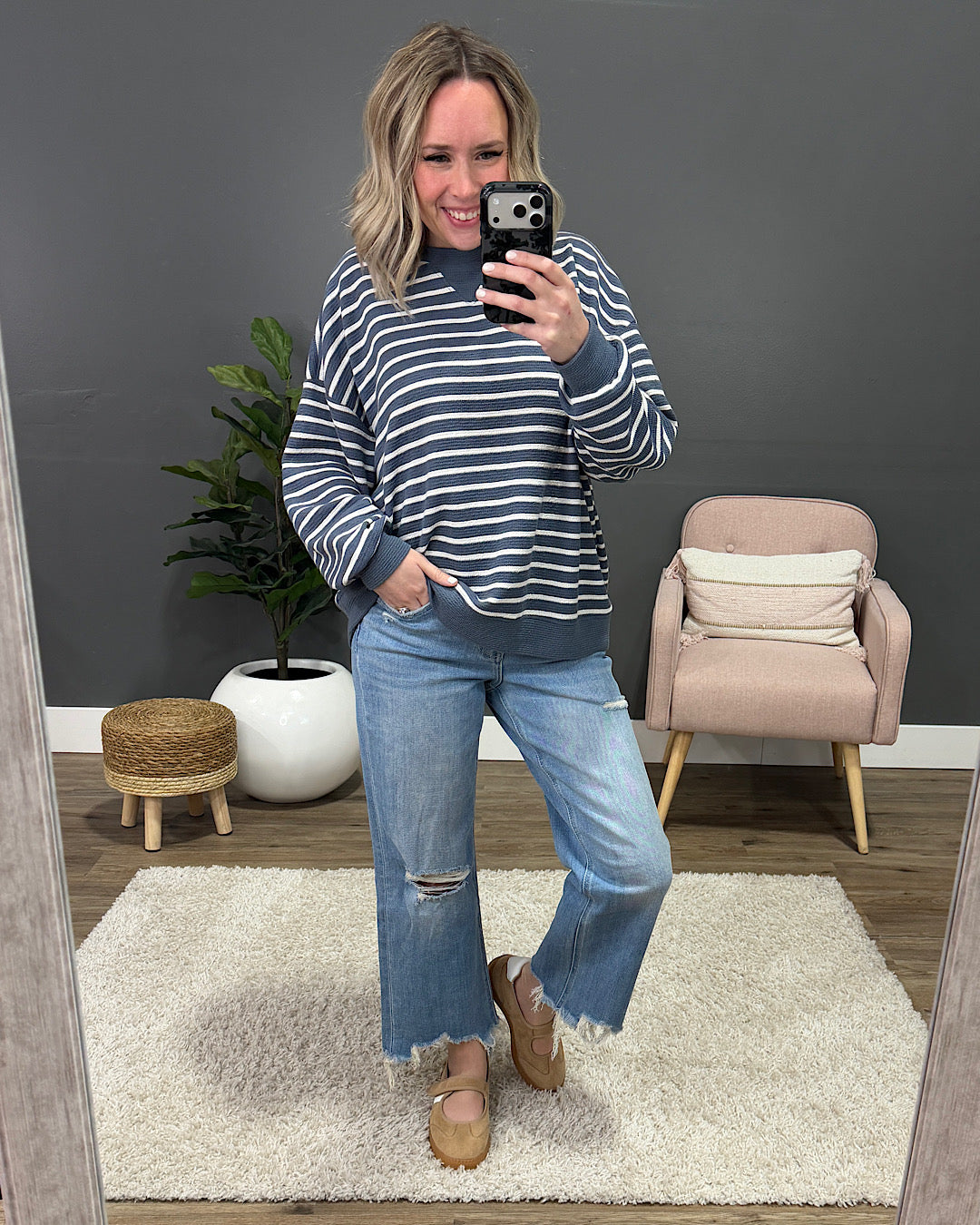 Can't Explain Striped Cloud Knit Sweatshirt - Denim Tres Bien