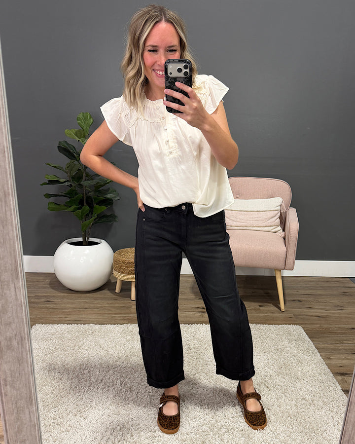 NEW! Alexandra Non Distressed Barrel Jeans - Black Zenana