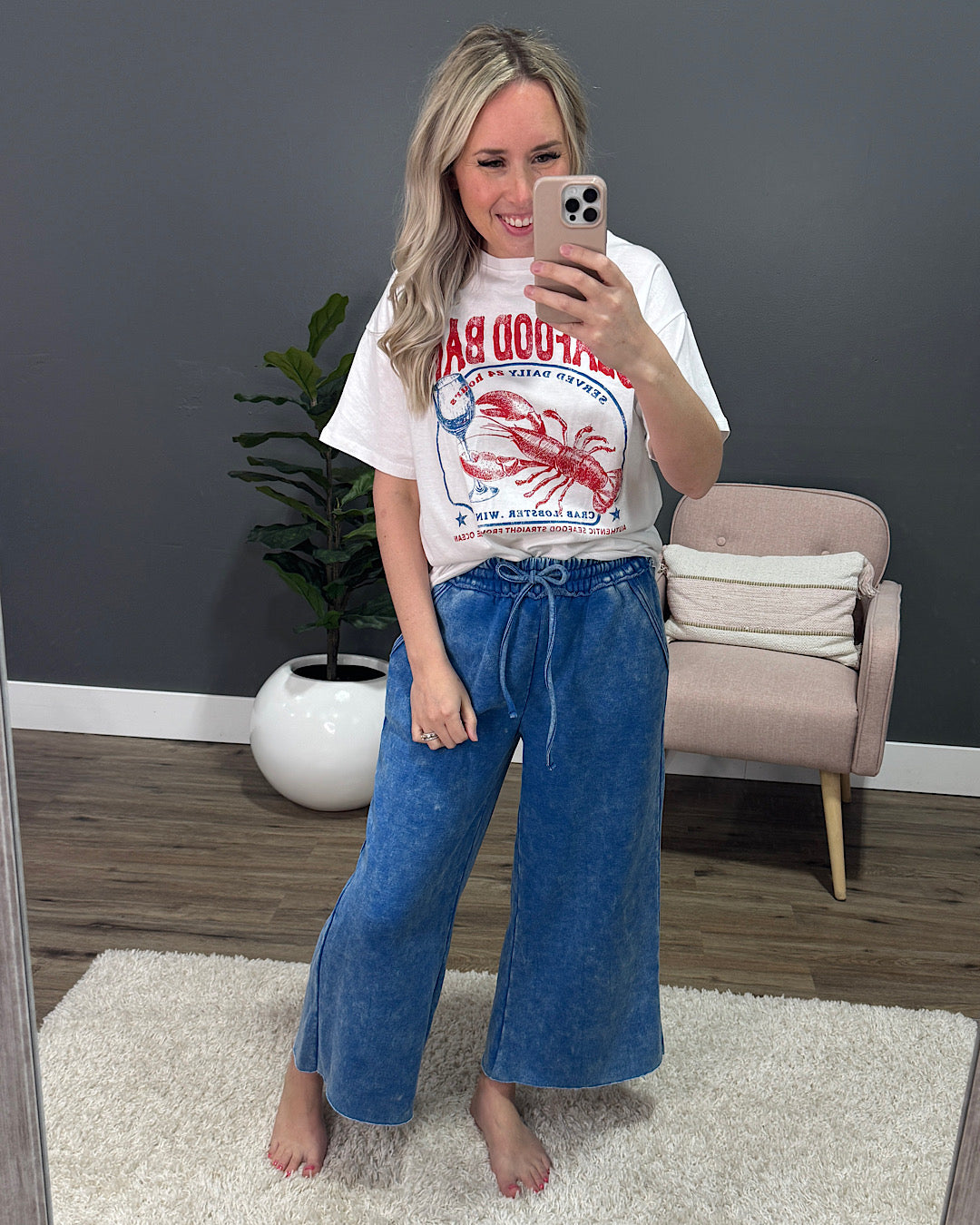 Seafood Bar Oversized Tee - White SALE Tres Bien