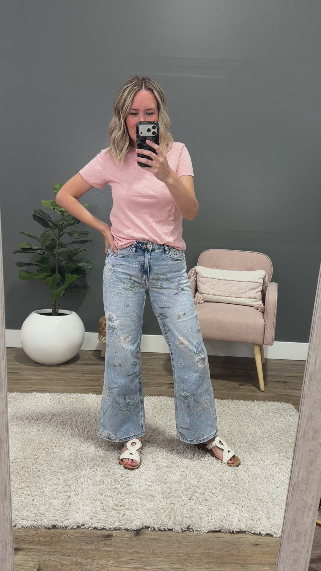 NEW! Vervet Kyla Vintage Floral Flare Jeans Vervet