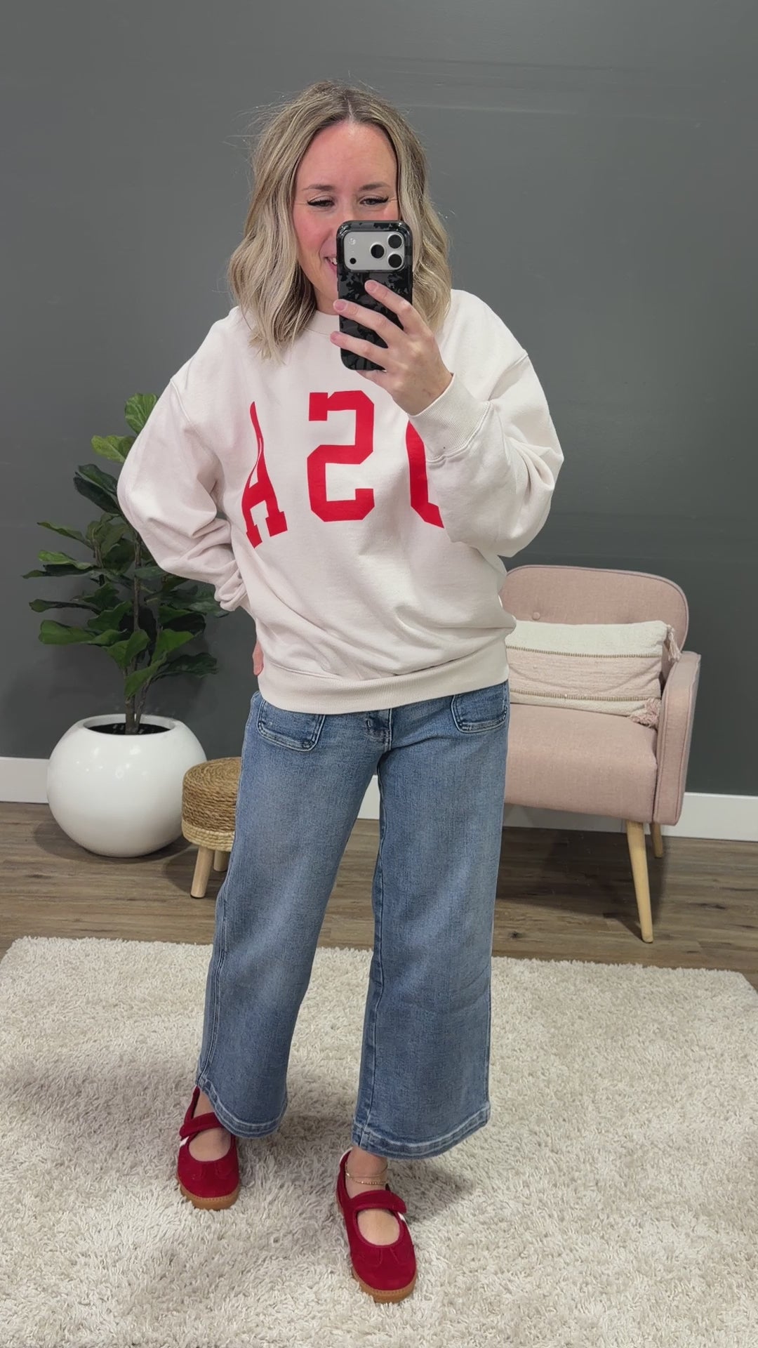 USA Ivory Sweatshirt Tres Bien