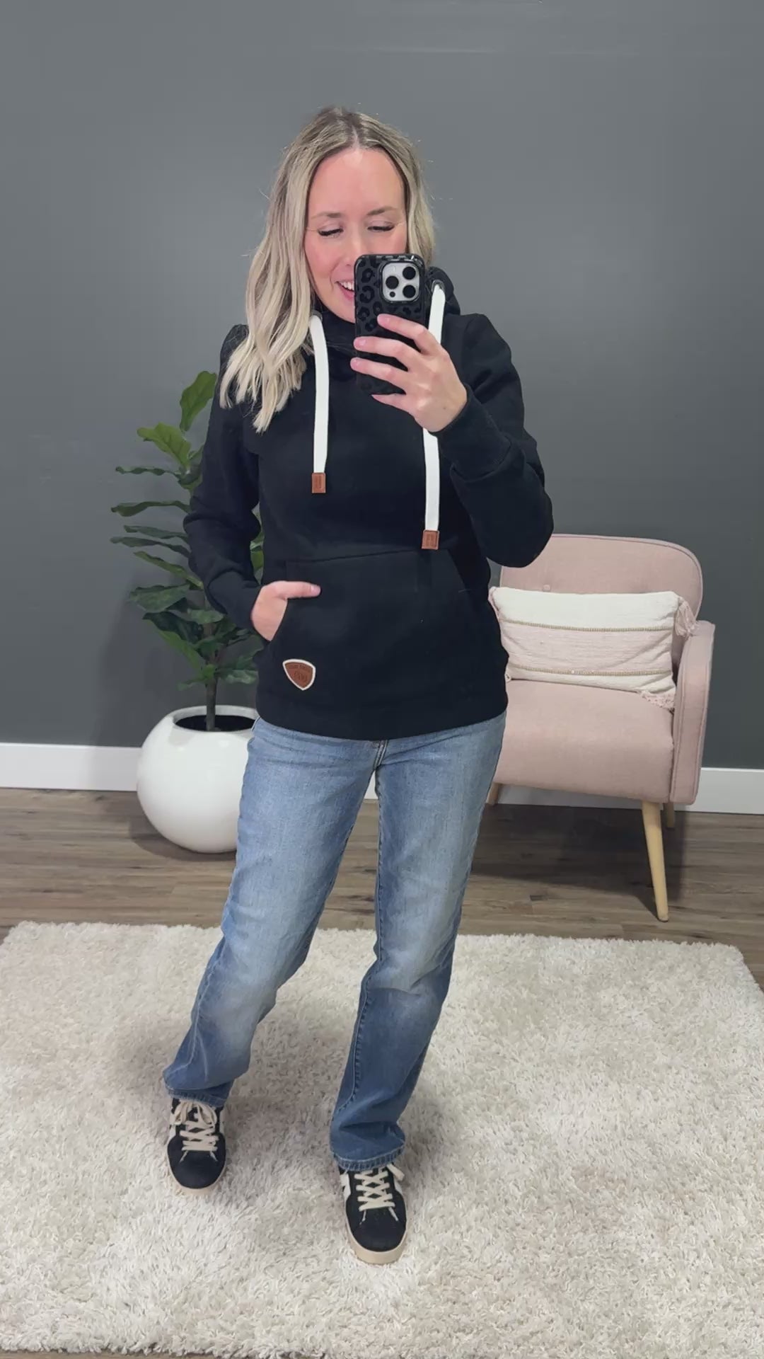 Cinq Bleu Megeve Hoodie - Blackstone Wanakome