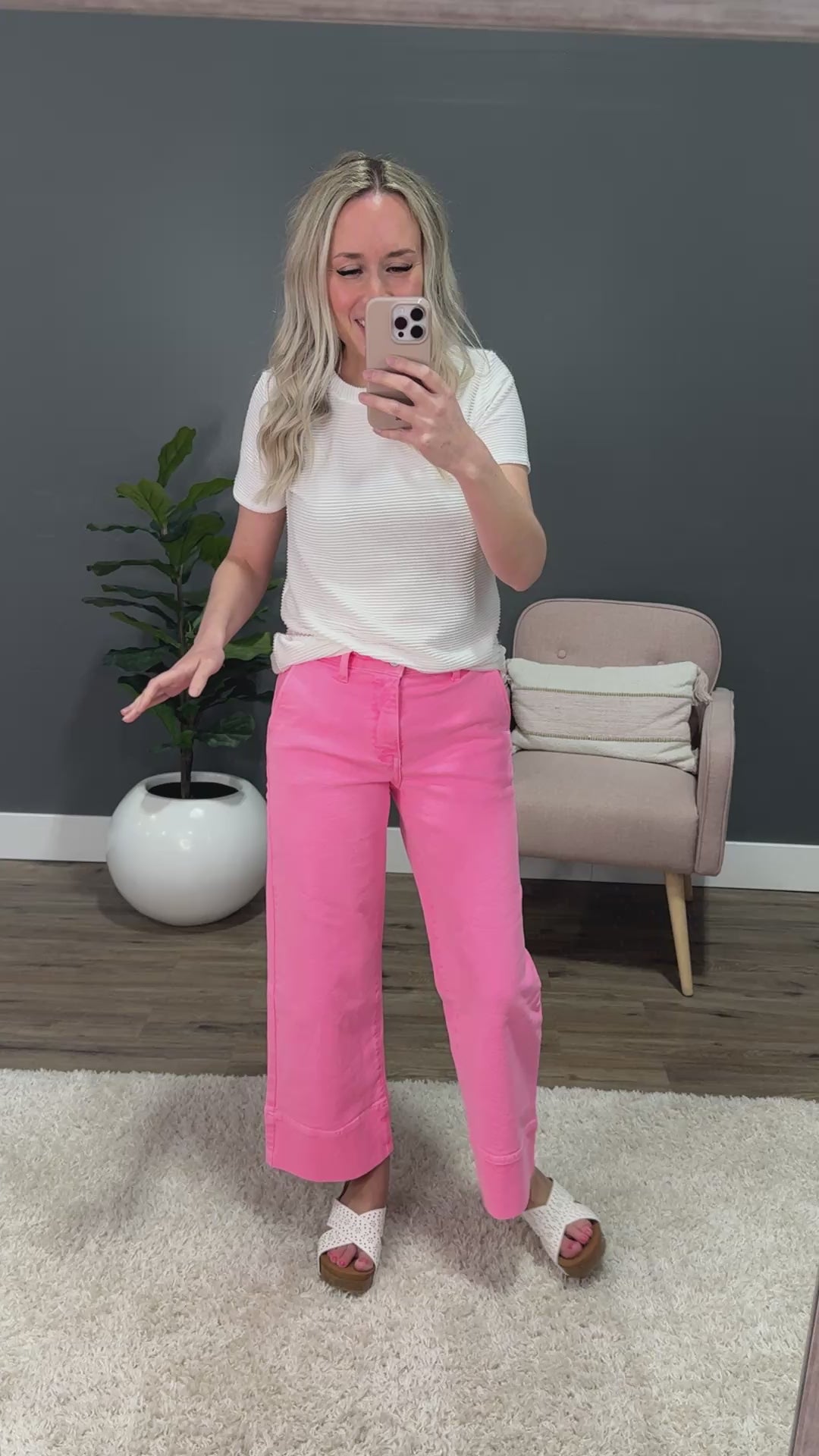 KanCan Jess Wide Leg Jeans - Neon Pink KanCan